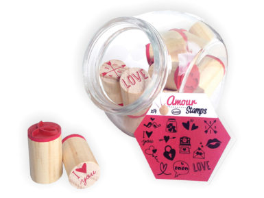 Spaudas Aladine Stampo Bocal 14vnt.Amour + pagalvėlė antspaudams juoda